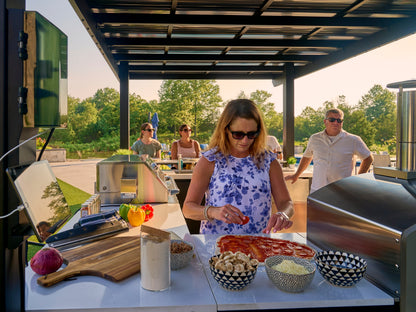 Edgemont Bay | U-Shape Outdoor Kitchen with Bar Seating, Grill & Griddle