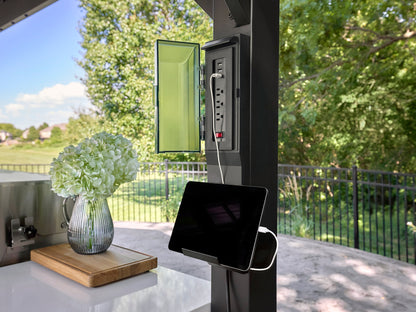 Lancaster | Galley Outdoor Kitchen with Built-In Grill & Griddle