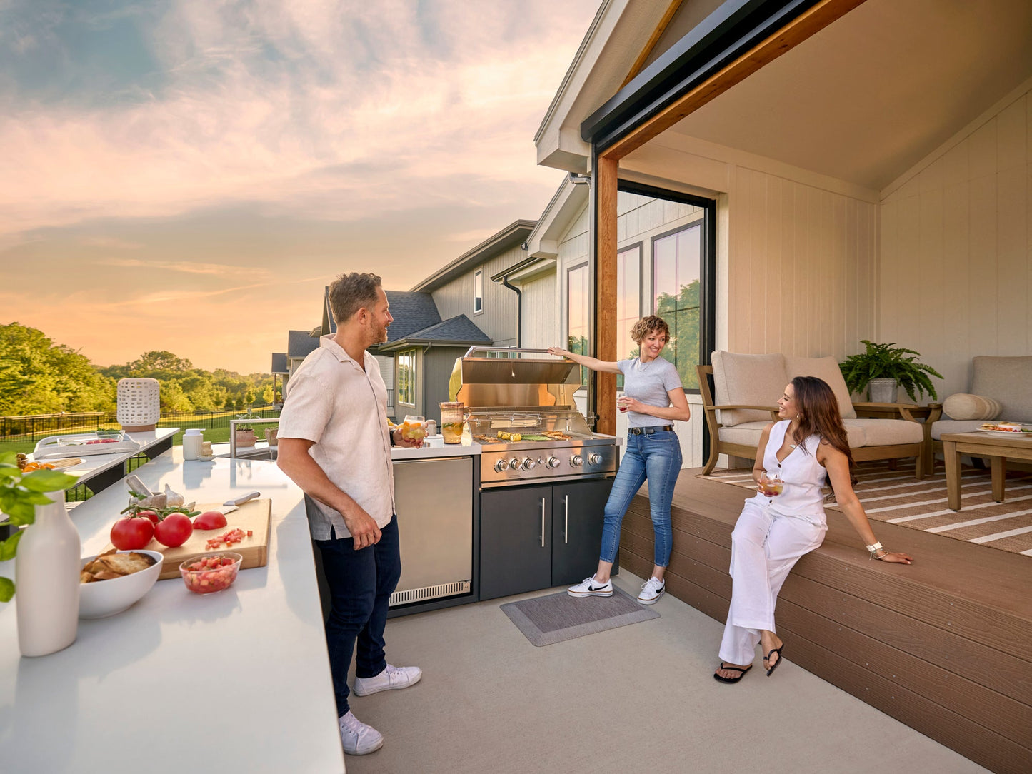 Emory | Corner Outdoor Kitchen Island with Bar Seating & Built-In Grill – Right