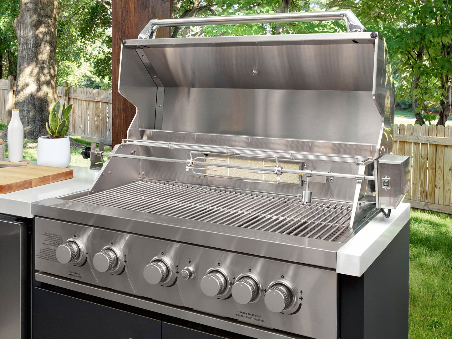 Emory | Corner Outdoor Kitchen Island with Bar Seating & Built-In Grill – Right
