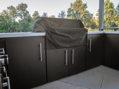 Edgemont Bay | U-Shape Outdoor Kitchen with Bar Seating, Grill & Pizza Oven