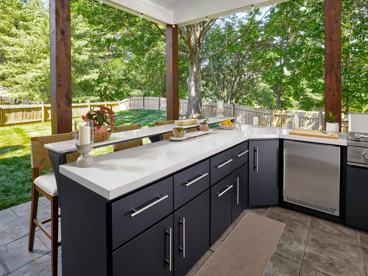 Emory | Corner Outdoor Kitchen Island with Bar Seating & Built-In Grill – Right