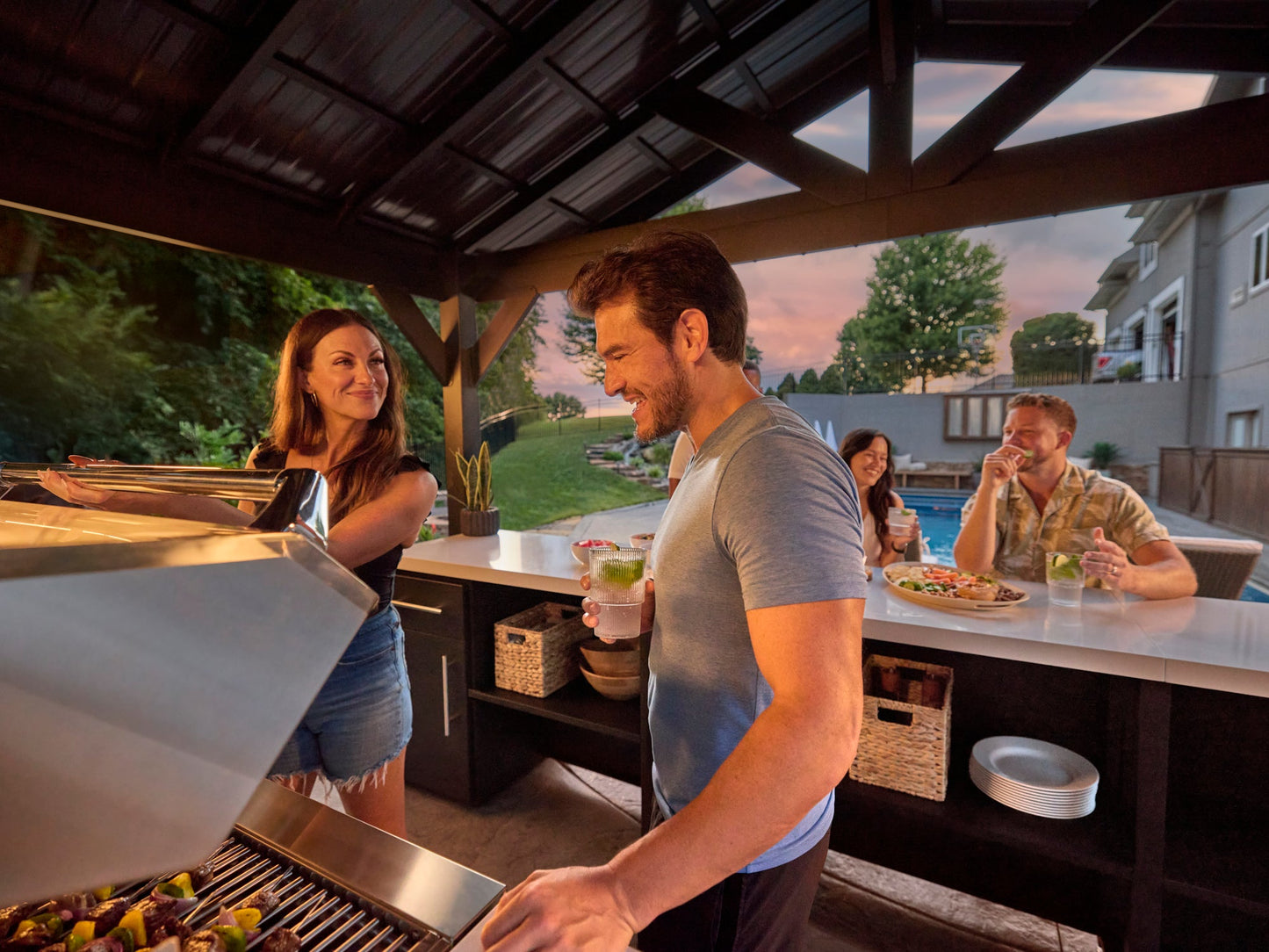 Lancaster | Galley Outdoor Kitchen with Built-In Grill & Pizza Oven