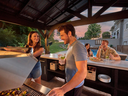Lancaster | Galley Outdoor Kitchen with Built-In Grill & Pizza Oven