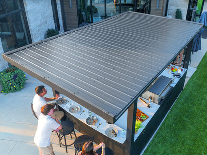 Edgemont Bay | U-Shape Outdoor Kitchen with Bar Seating, Grill & Pizza Oven
